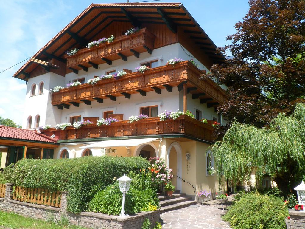 Pension Gruenauhof Grünau im Almtal Exterior foto